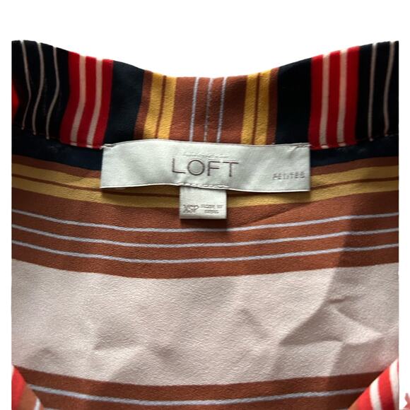 Women's Loft Petites Sleeveless Top  Size XS - Picture 3 of 3